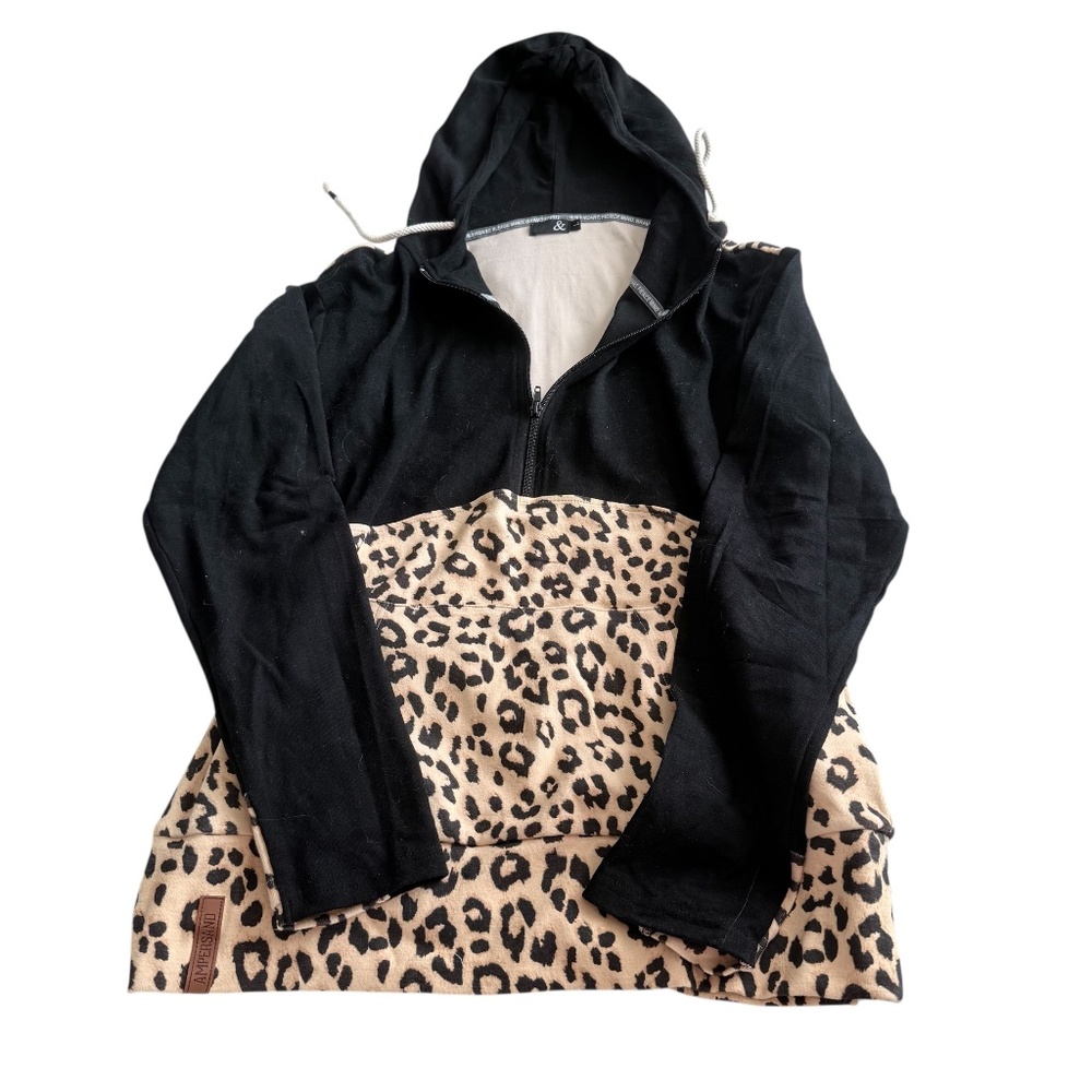 BUNDLE 2/$50 NWOT cheetah print Ampersand half-zip